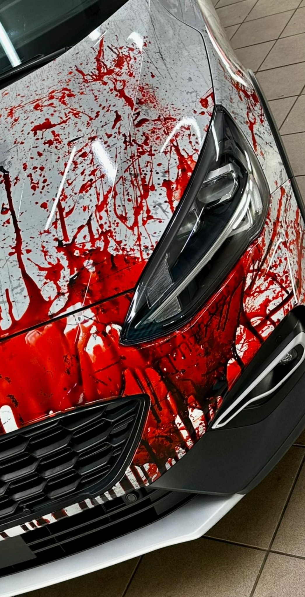 Polonez Garage - Wrapped with Passion