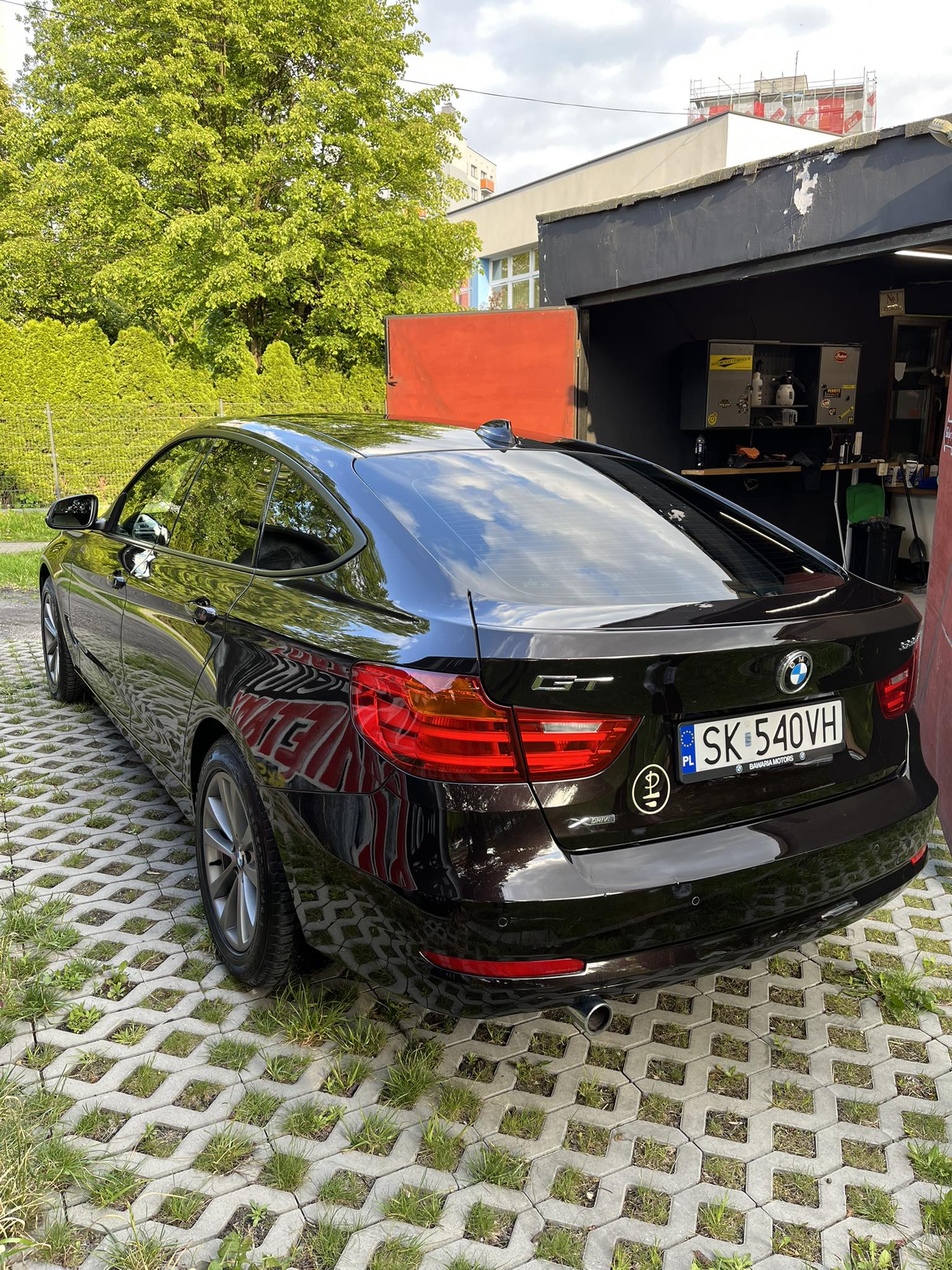 Luxury Garage