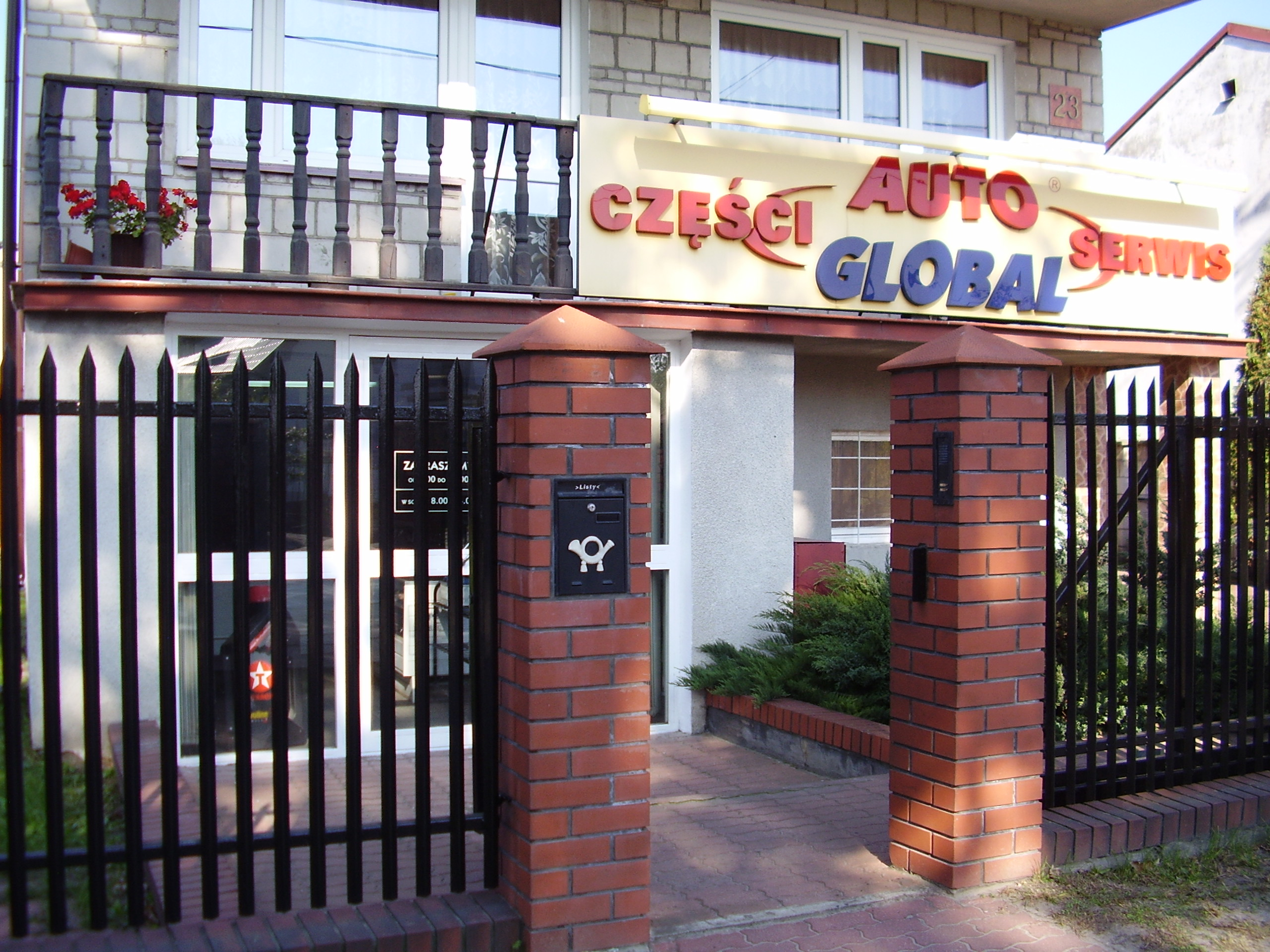 AUTO GLOBAL F.H.U.